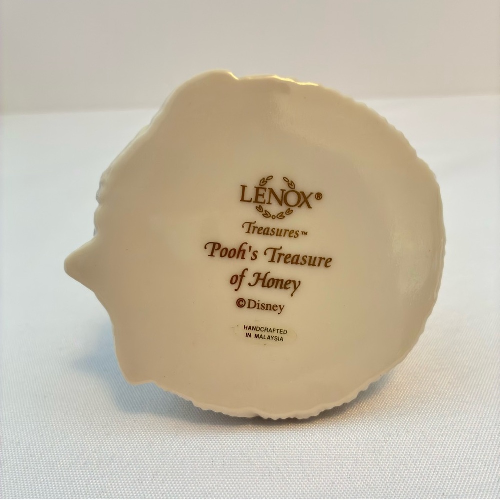 Lenox Treasures Disney Winnie the Pooh "Pooh's Treasure of Honey" Trinket Box - Picture 11 of 12